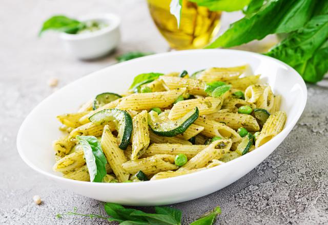 Penne aux courgettes petits pois et pesto