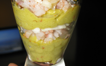 Verrine de guacamole et crevettes