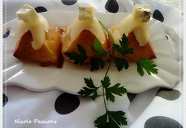 Pyramides de poires au roquefort