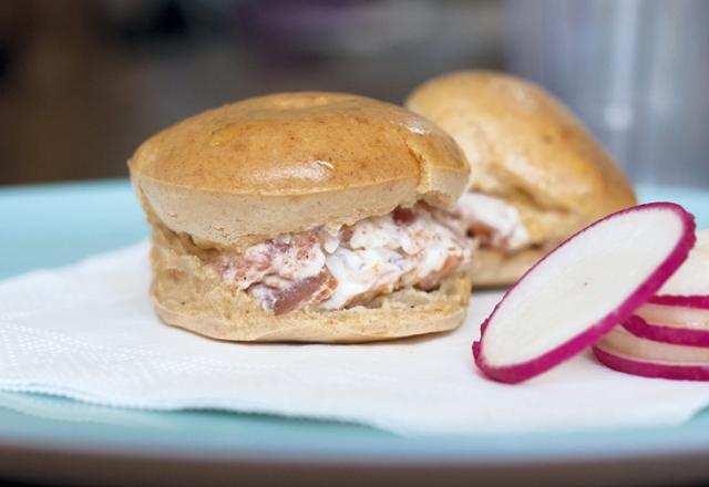 Petits choux au saumon fumé