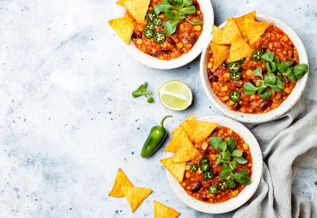 Chili sin carne : testez cette recette gourmande à base d’ingrédients du placard pour se régaler sans se ruiner !