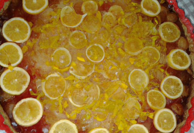 Tarte au citron et rondelles de citrons confits