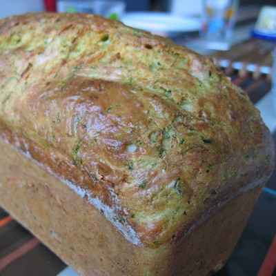 Cake de Courgettes aux Pignons