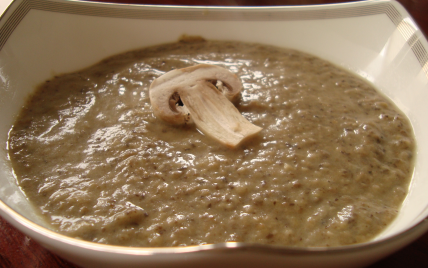 Velouté de champignons à la crème fraîche