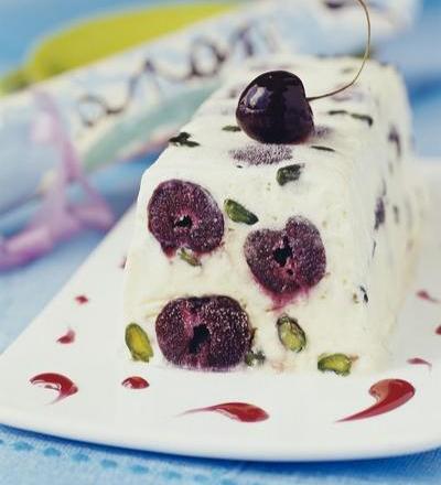 Nougat glacé aux cerises