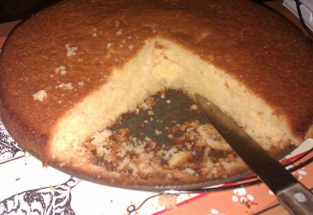 Gâteau au yaourt à la fleur d'oranger maison