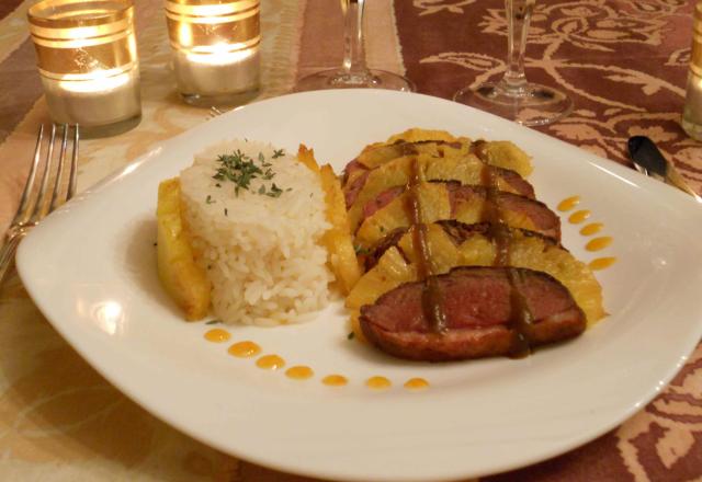 Magret de canard au thé Earl Grey et carpaccio d'ananas