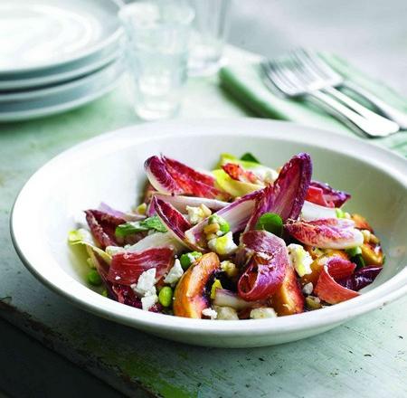 Salade de Valençay, nectarines grillées et jambon de Parme