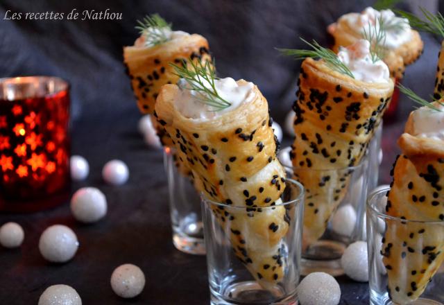 Cornets feuilletés au fromage frais et saumon fumé