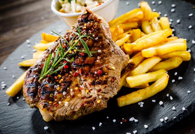 Pourquoi faudrait-il éviter d’associer un steak avec des pommes de terre ?