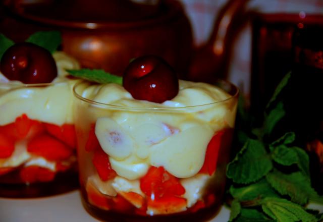 Tiramisu de modène aux fraises façon meringue