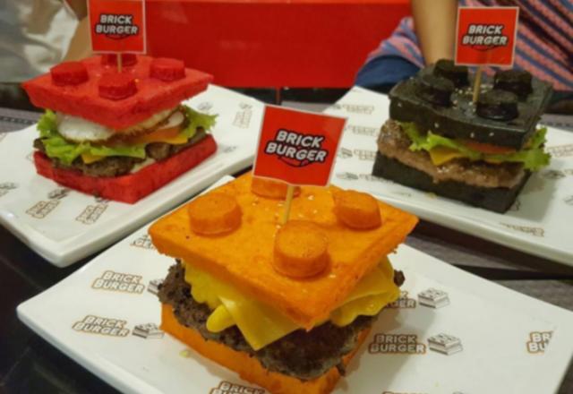 Brick Burger : le seul endroit où on peut jouer avec sa nourriture