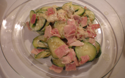 Courgettes à la crème fraiche et au jambon