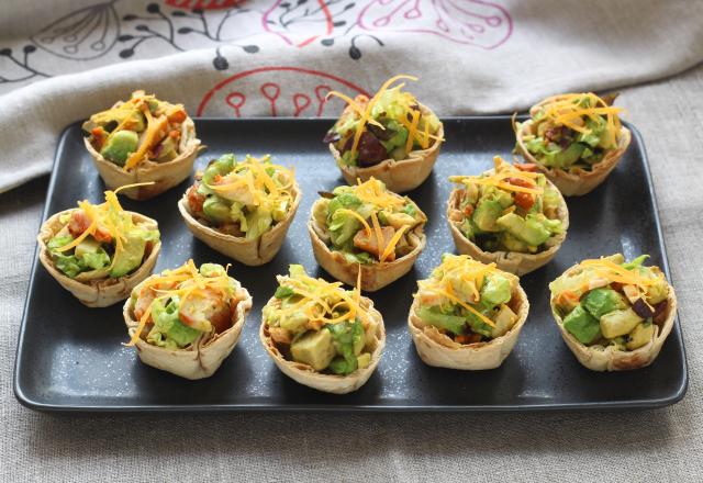 Mini-tortilla cups avocat et poulet