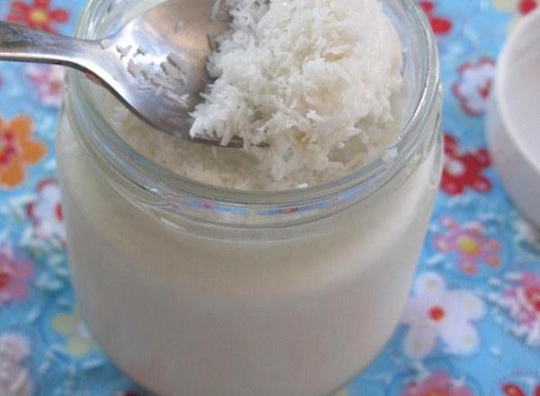 Yaourt fondant à la noix de coco