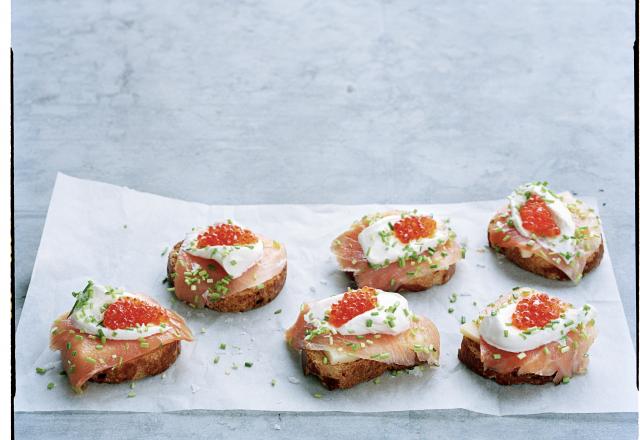 Crostini au saumon fumé de Norvège et au fromage