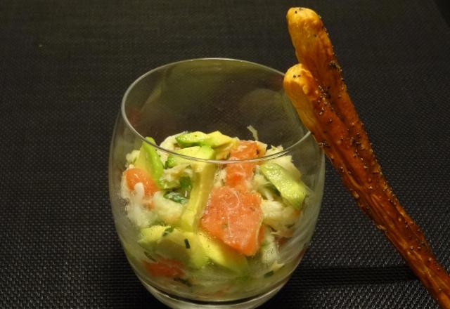 Verrine de crabe et avocat aux agrumes, vinaigrette au gingembre