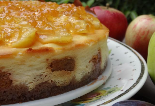 Cheesecake aux pommes et prune caramélisées