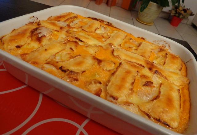 Gratin de pommes de terre, purée de carotte et reblochon