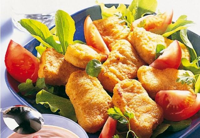 Nuggets de poulet, salade de mâche et tomates