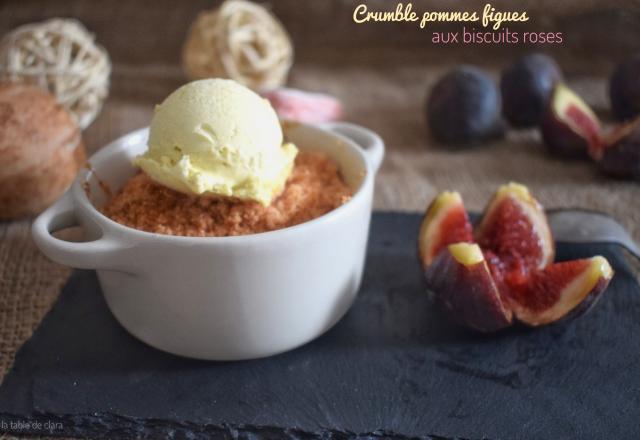 Crumble pommes figues à la poudre de biscuits roses de Reims