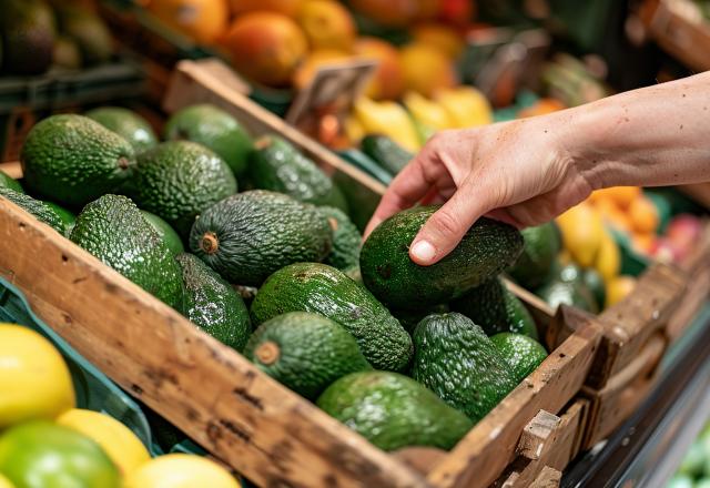 Ces avocats vendus en supermarché peuvent présenter un risque pour la santé !