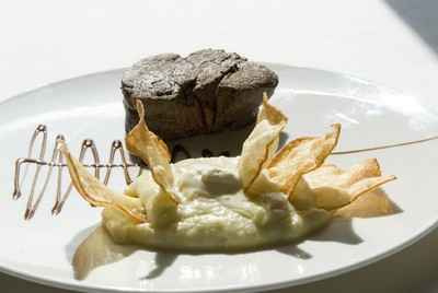 Cœur de filet de bœuf de race Aubrac au cacao, gratin Dauphinois repensé