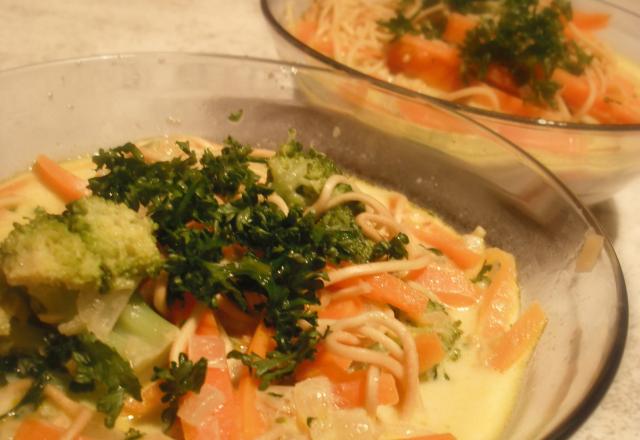 Soupe de légumes thaïe à ma façon