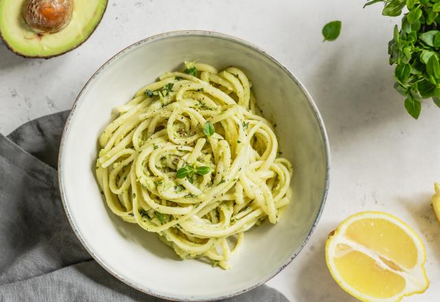 Spaghetti au citron et à l'avocat