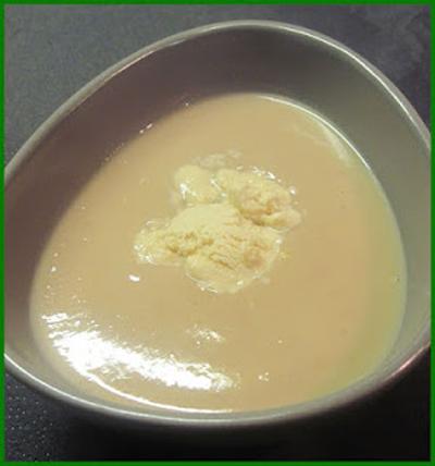 Velouté de châtaignes et glace au foie gras