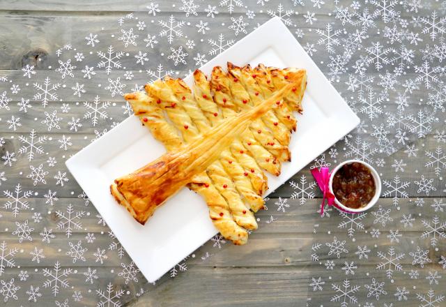 Sapin feuilleté au Société à Tartiner et confit d’échalote