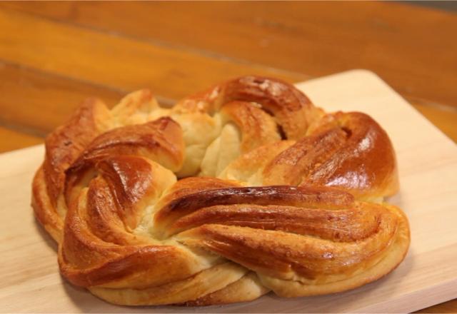 Braided bread