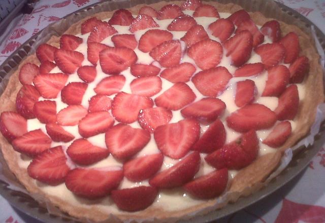 Tarte aux fraises sur son lit de crème patissière