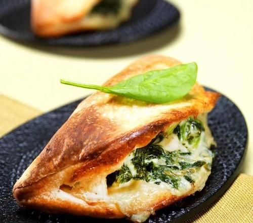 Calzone aux épinards a la crème de Saint Agur