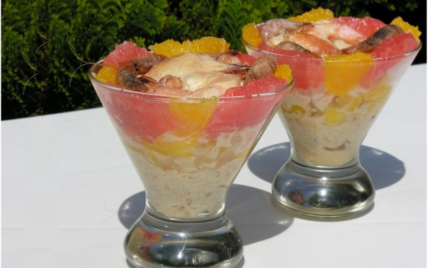 Verrine de crabe et de crevettes au pamplemousse, à l'orange et à l'ananas