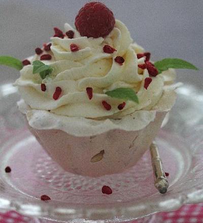 Cupcake très croustillant aux fraises et à la verveine