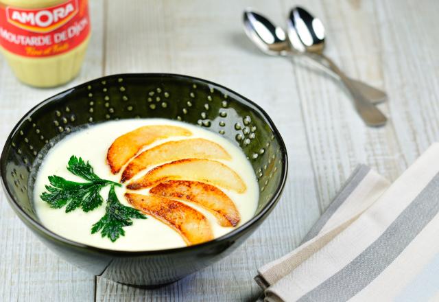 Velouté de céleri boule, poire et moutarde