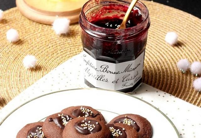 Sablés chocolatés - Confiture de Myrtilles et Cassis Bonne Maman