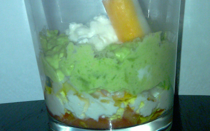 Verrine avocat-surimi au fromage cottage cheese