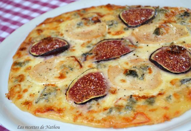 Pizza aux figues, poires et gorgonzola