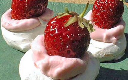 Petits nids aux fraises