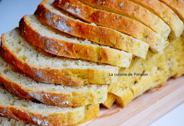 Pain au pesto à l'ail des ours