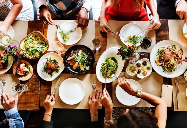 Pour lutter contre la gaspillage, cet ancien candidat de Top Chef ouvre un restaurant où il cuisine avec des restes alimentaires !