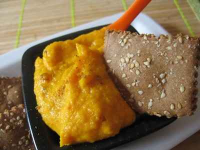 Tartinade potimarron-cajou et crackers à la farine de châtaigne