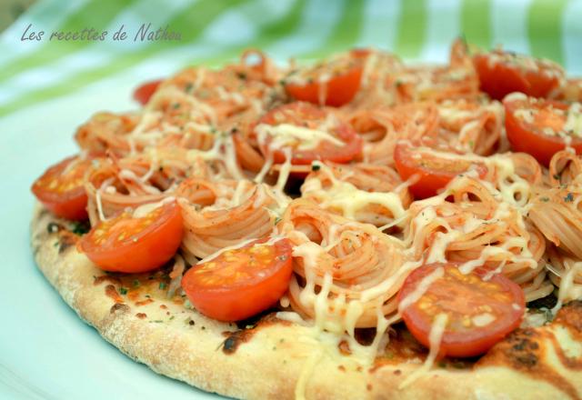 Pizza aux spaghettis