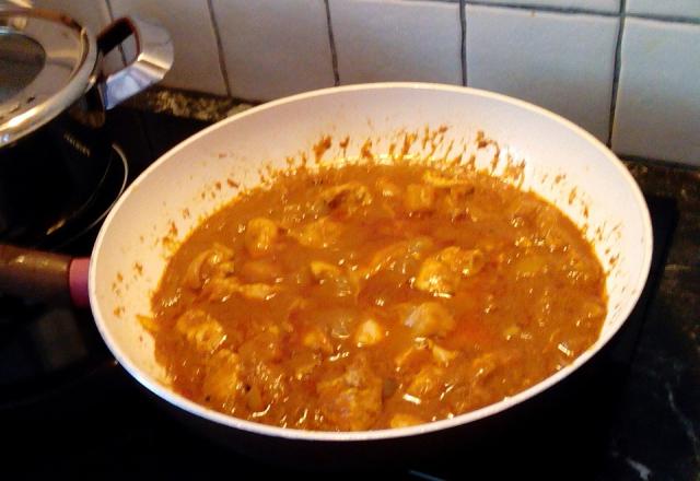 Poulet au curry et à l'ananas