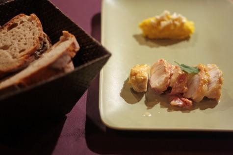 Filet de lotte laqué orange et moutarde Amora, écrasée de choux-fleur aux épices