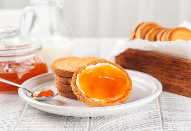 Biscottes, pain grillé : ces incontournables du petit déjeuner ne seraient pas si sains d’après une étude !