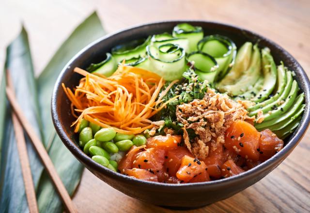 Le poke bowl est-il vraiment un plat sain et équilibré ? Cette diététicienne répond