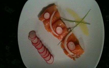 Carpaccio de saumon aux diamants rouges